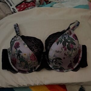 Floral Print Lace Bra in Black and Purple